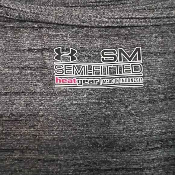 UNDER ARMOUR Heat Gear Georgia Tech‎ Semi Fitted Top Small - Picture 9 of 9